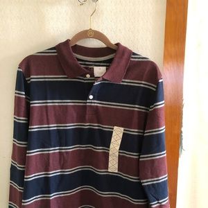 Men’s size M long sleeve shirt in blue &burgundy